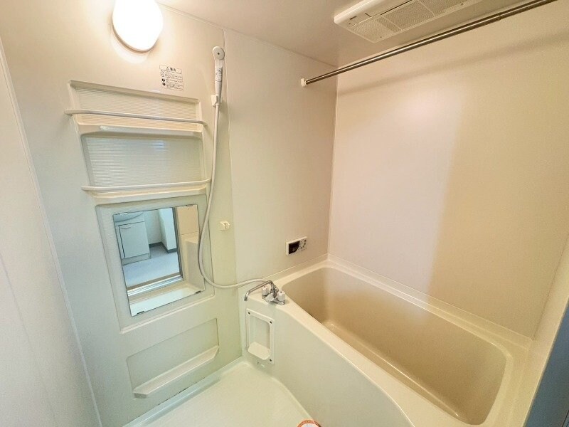 フラット立石B棟（伊賀市別府）の物件内観写真