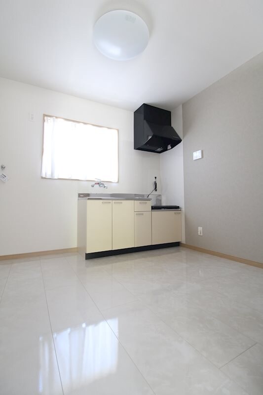 ゴールド鷹の物件内観写真