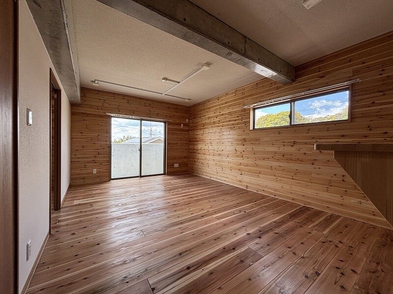 アッパーヤードの物件内観写真