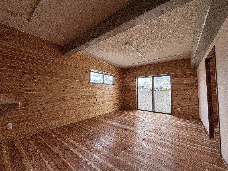 アッパーヤードの物件内観写真