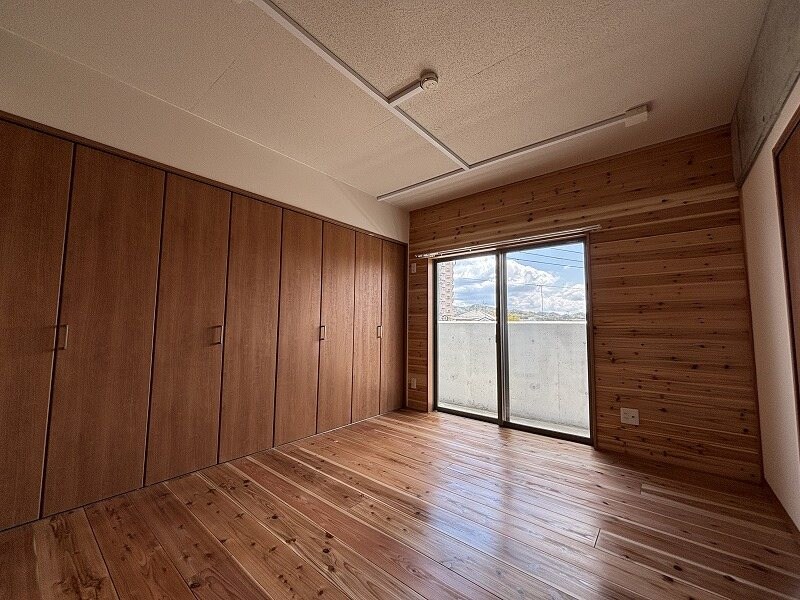 アッパーヤードの物件内観写真