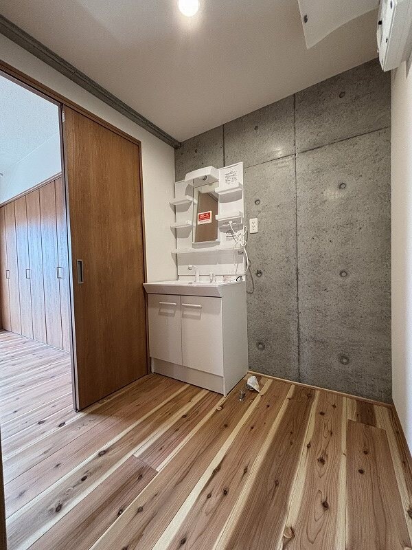 アッパーヤードの物件内観写真