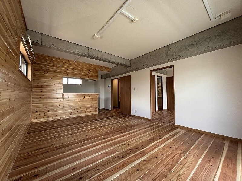 アッパーヤードの物件内観写真