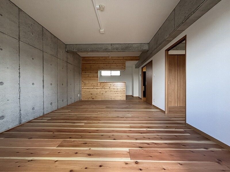 アッパーヤードの物件内観写真