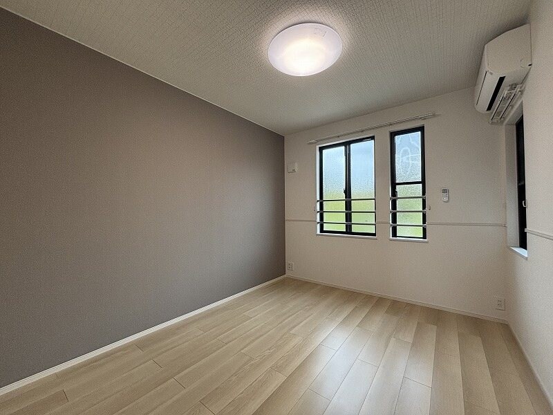 ファミリア長門石の物件内観写真