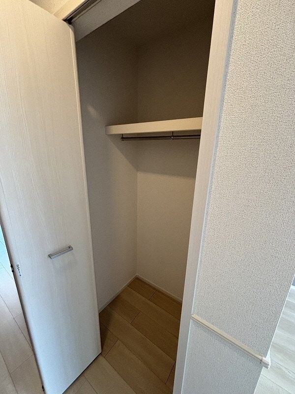 ファミリア長門石の物件内観写真