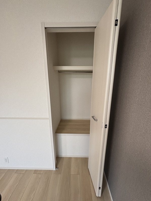 ファミリア長門石の物件内観写真