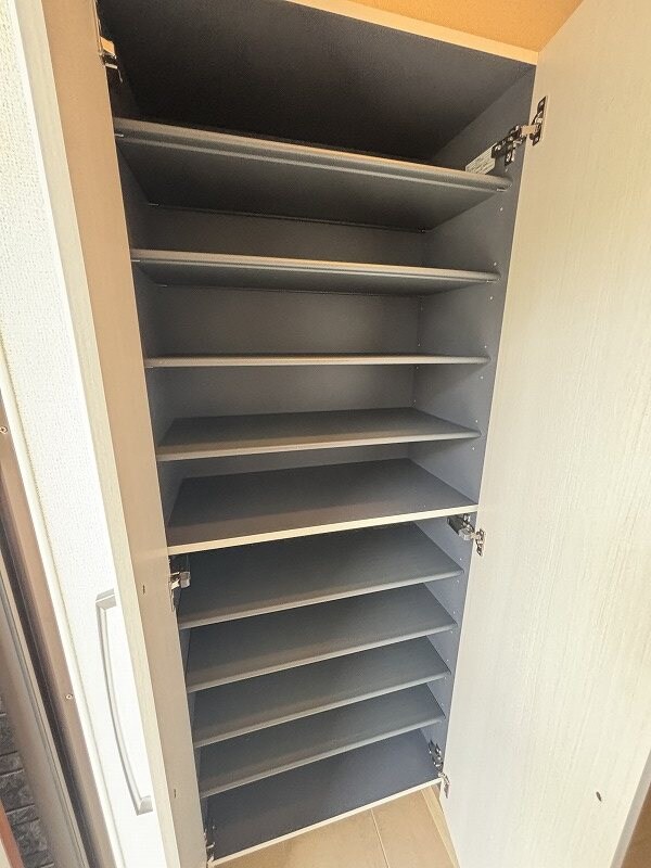 ファミリア長門石の物件内観写真