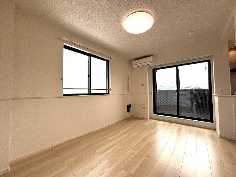 ファミリア長門石の物件内観写真