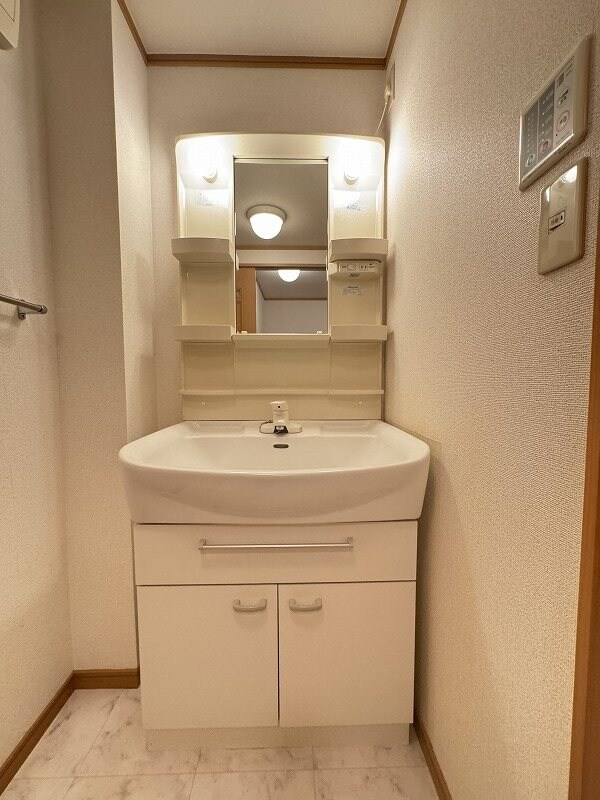 フォレストヒルズ３号館の物件内観写真