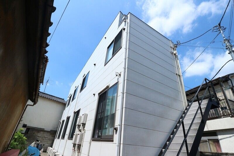 ＩＬ　ＲＯＳＳＯ町屋の物件外観写真