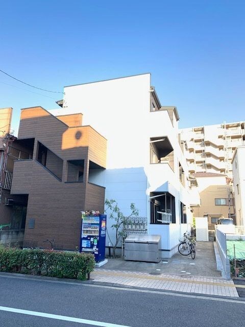 Ｍａｋｉｎｇ　Ｔｈｅ　Ｒｏａｄの物件外観写真