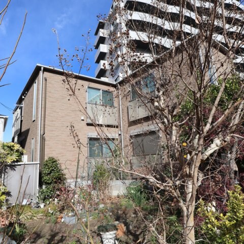 ラフィネ谷塚の物件外観写真