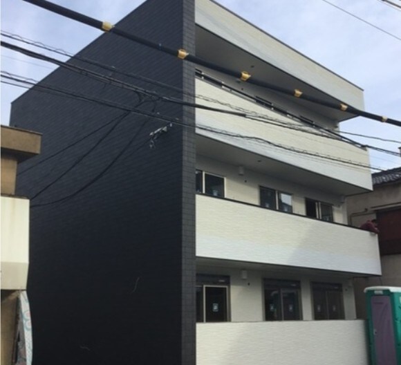 メゾンハイウエイ五反野の物件外観写真