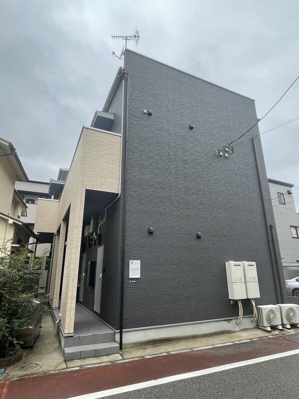 パースペクティブ四つ木の物件外観写真