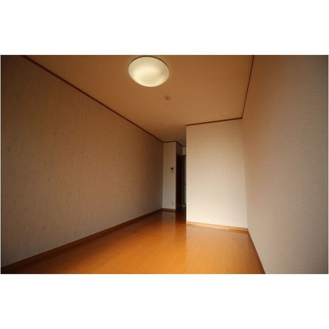 アムール 右京の物件内観写真