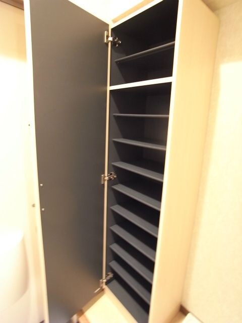 リリックコート長島の物件内観写真