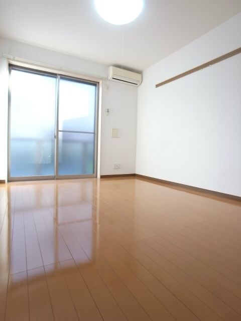 リリックコート長島の物件内観写真