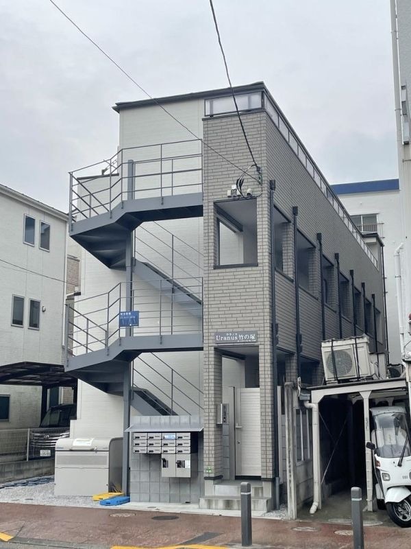 ウラノス竹の塚の物件外観写真