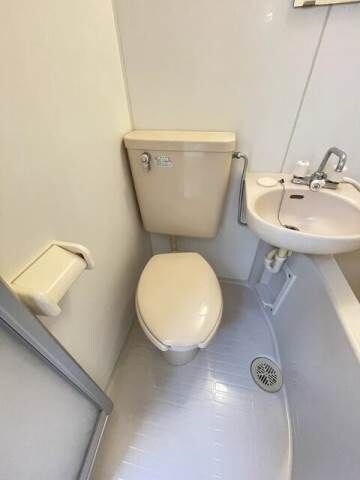 シャンテ西新井本町の物件内観写真