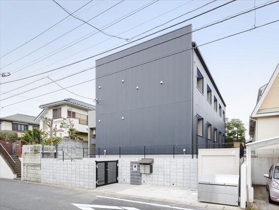 REVE柏の物件外観写真