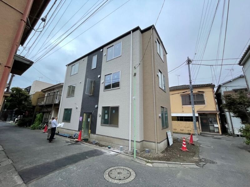 カーサ本木の物件外観写真