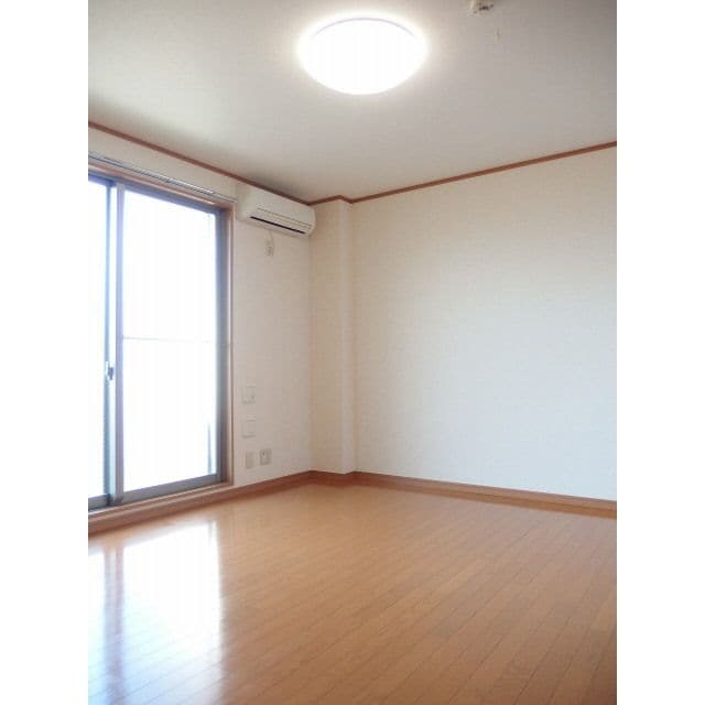 アンプルール フェール CALM.Sの物件外観写真