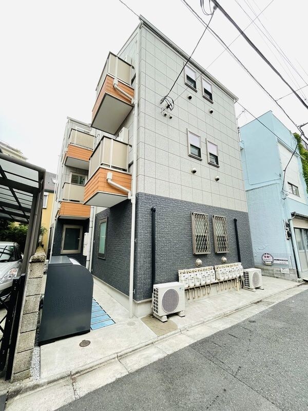 アルファ柴又の物件外観写真