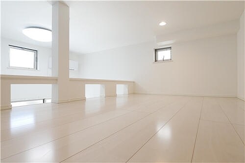 グランドソレーユ西新井の物件内観写真