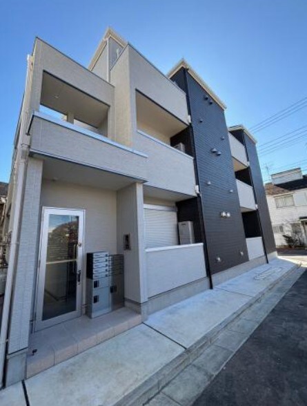 ウエストガーデン南花畑の物件外観写真