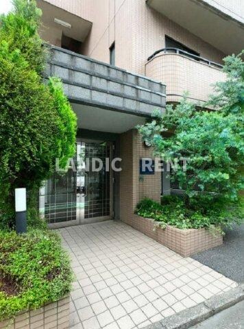 フリューゲル高砂の物件外観写真