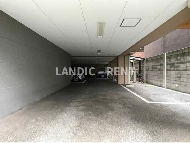 フリューゲル高砂の物件外観写真