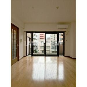 フリューゲル高砂の物件内観写真