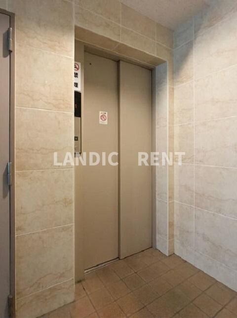 フリューゲル高砂の物件内観写真