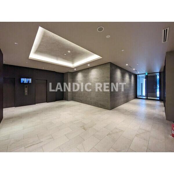 YAKUIN SQUAREの物件外観写真