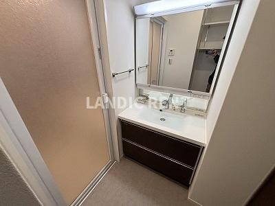 YAKUIN SQUAREの物件内観写真