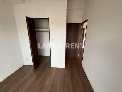 YAKUIN SQUAREの物件内観写真