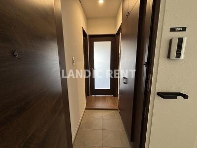 YAKUIN SQUAREの物件内観写真