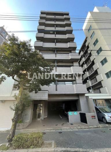 クレーネ平尾の物件外観写真