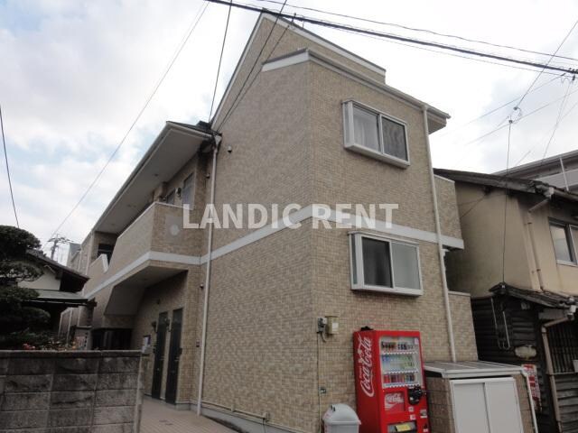 コンフォートベネフィス箱崎３の物件外観写真