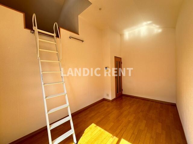 コンフォートベネフィス箱崎３の物件内観写真