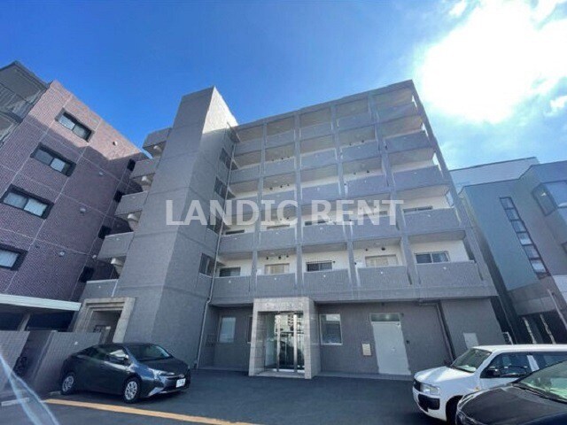 サウスフォーの物件外観写真