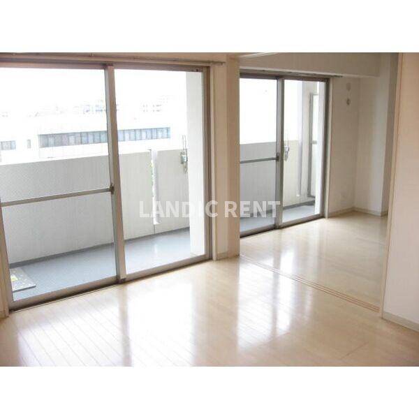 サウスフォーの物件内観写真