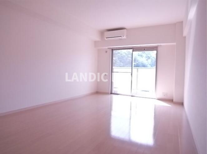 ラピスラズリ桜坂の物件内観写真