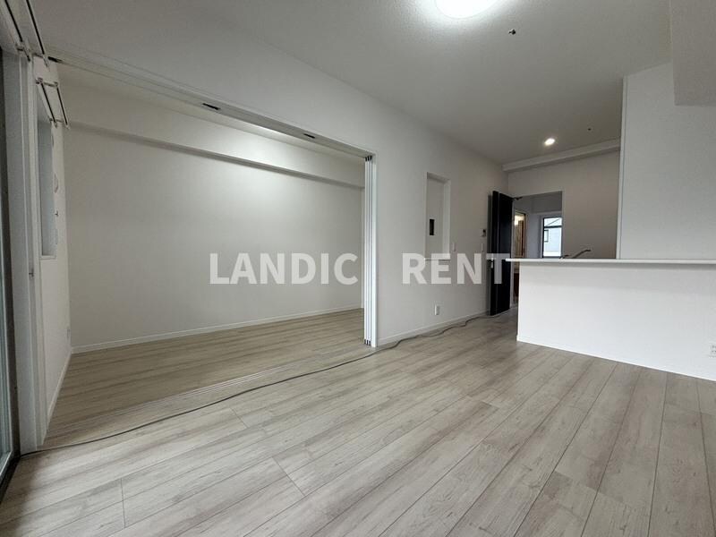 ラシュール・イン大橋Ⅱの物件内観写真