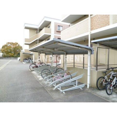 ウイングヒルズ参番館の物件内観写真