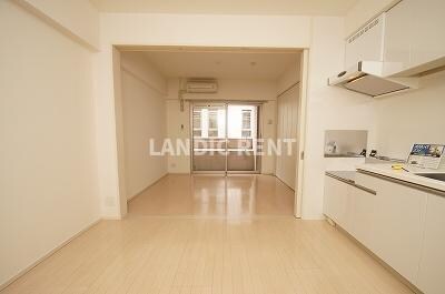 ディー・ウイングタワーの物件内観写真