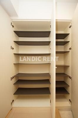 ディー・ウイングタワーの物件内観写真