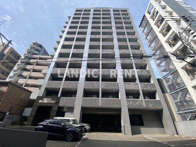 ピュアドーム箱崎ステーションの物件外観写真