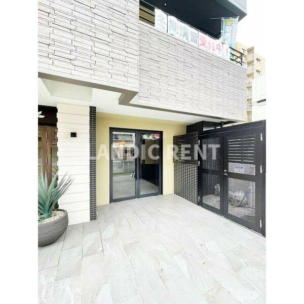 パグーロ西新南の物件外観写真